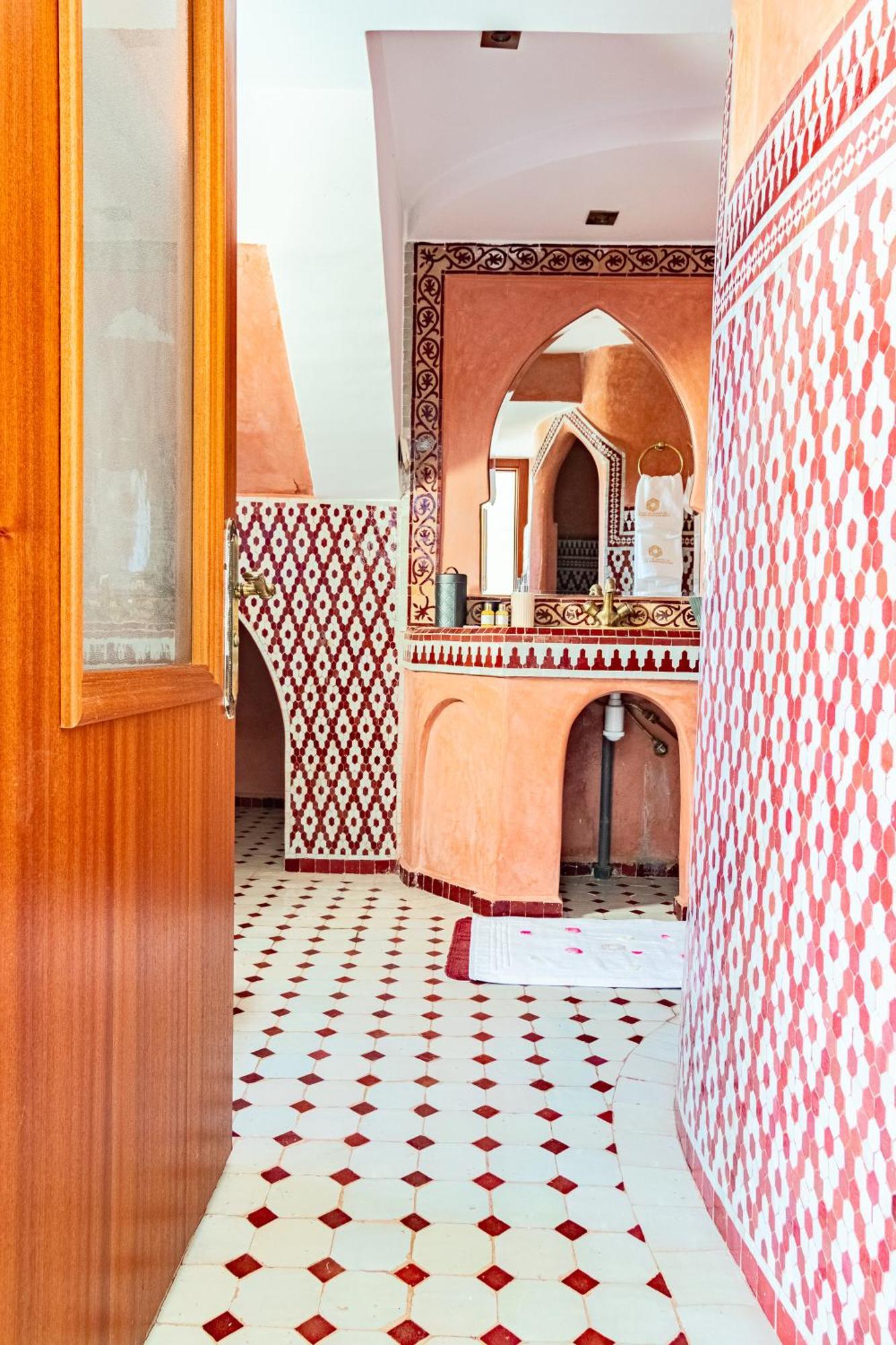 Palais Les Sources De L'Atlas & Spa El Harkat Екстериор снимка