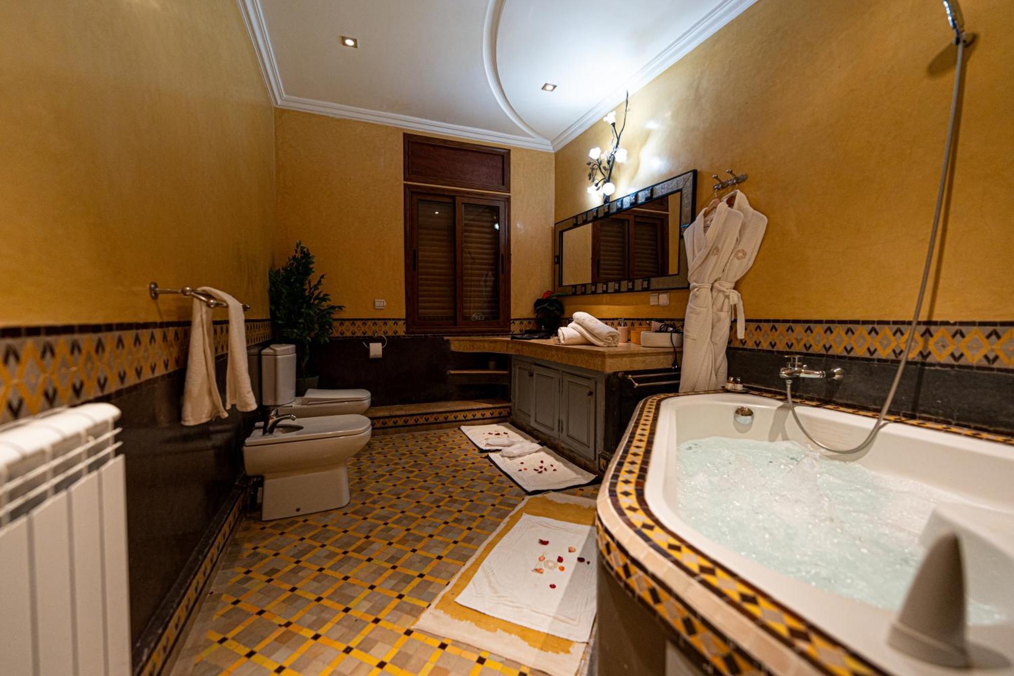 Palais Les Sources De L'Atlas & Spa El Harkat Екстериор снимка
